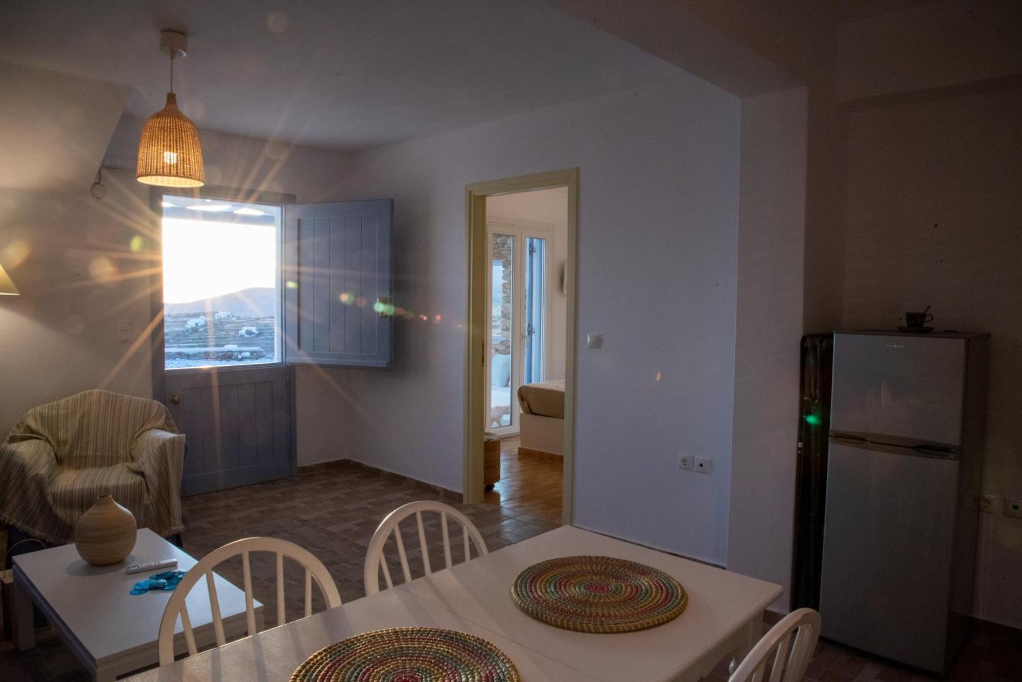 Iliopetra Residence Agios Romanos Eksteriør bilde